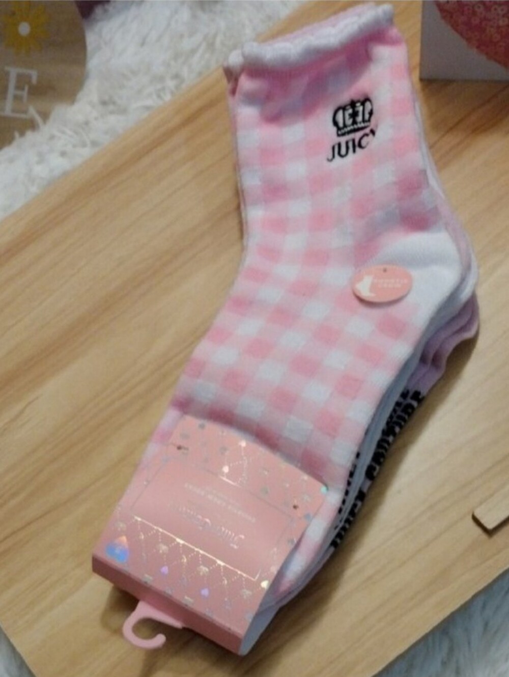 Juicy Couture Pink & White Shortie Crew Socks Women's 4-10 🆕